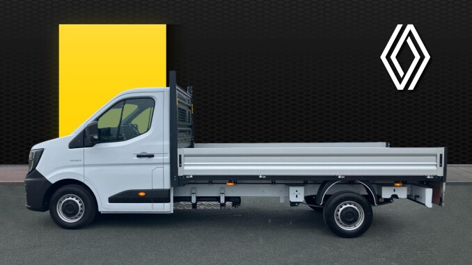 Renault Master Lwb Diesel Fwd LL35dCi 150 Advance Low Roof Dropside - Image 4